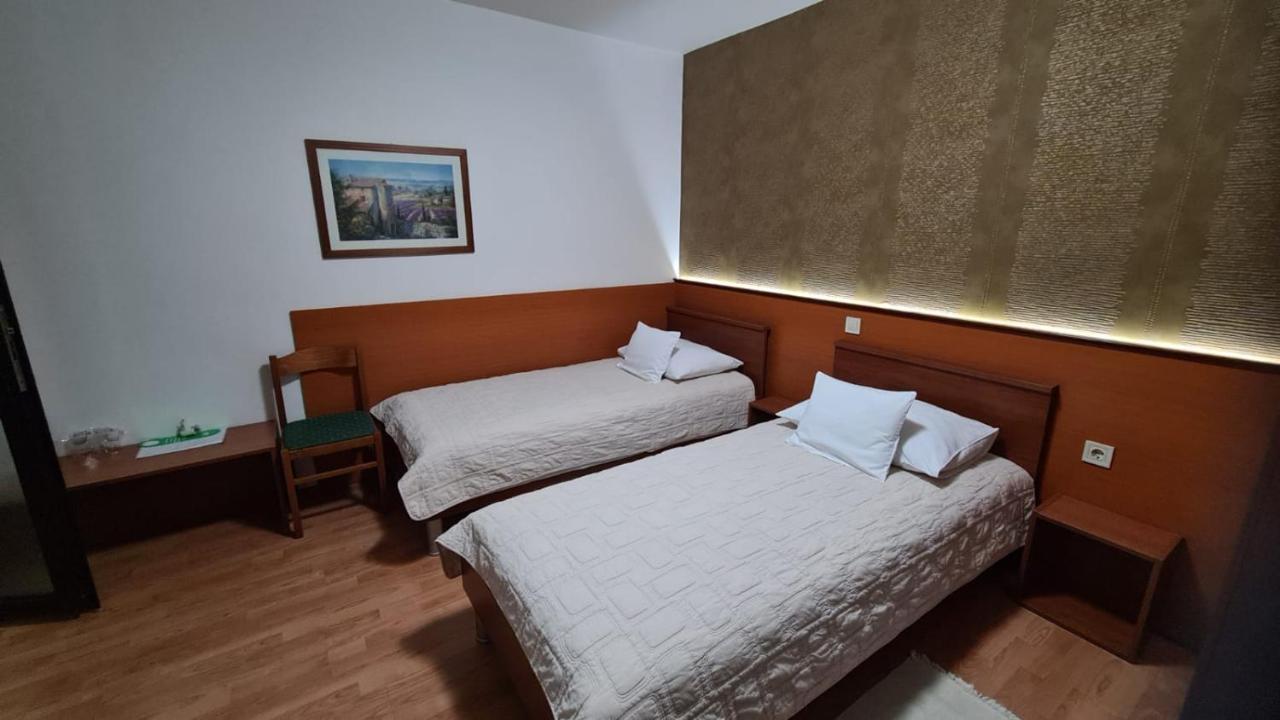 Sobe/Rooms Riva ซาดาร์ ภายนอก รูปภาพ
