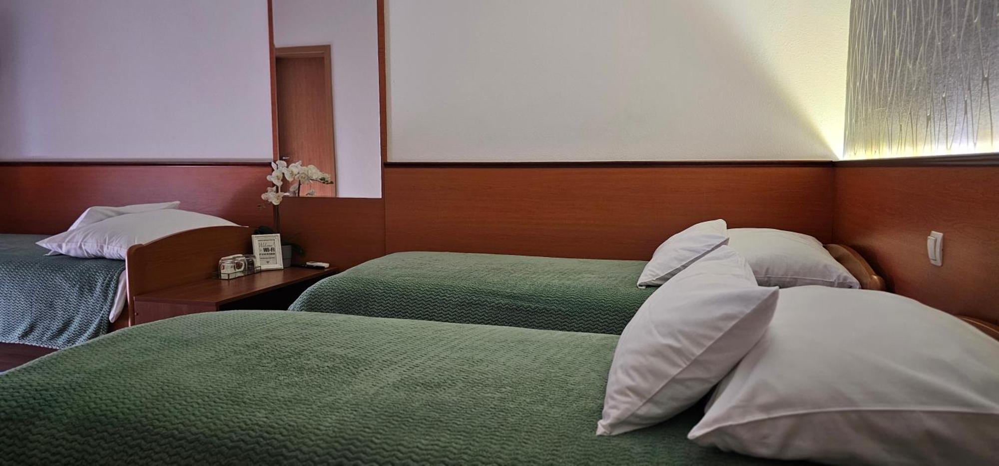 Sobe/Rooms Riva ซาดาร์ ภายนอก รูปภาพ