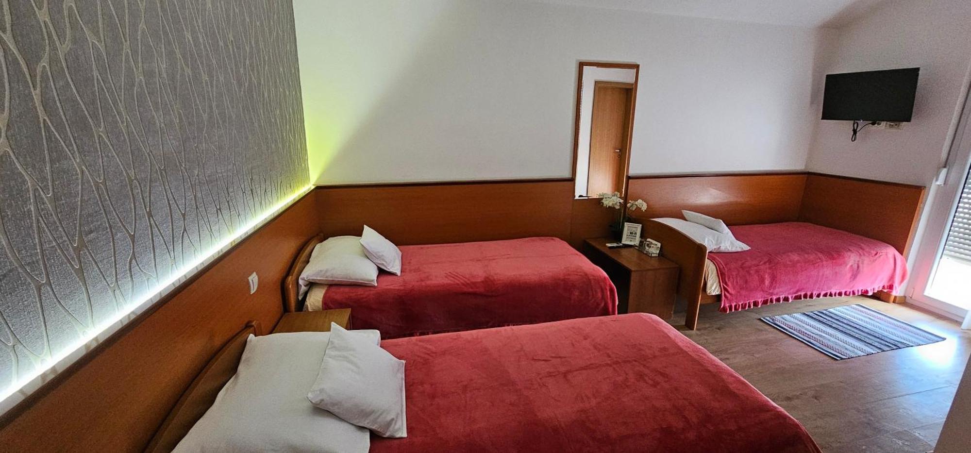 Sobe/Rooms Riva ซาดาร์ ภายนอก รูปภาพ