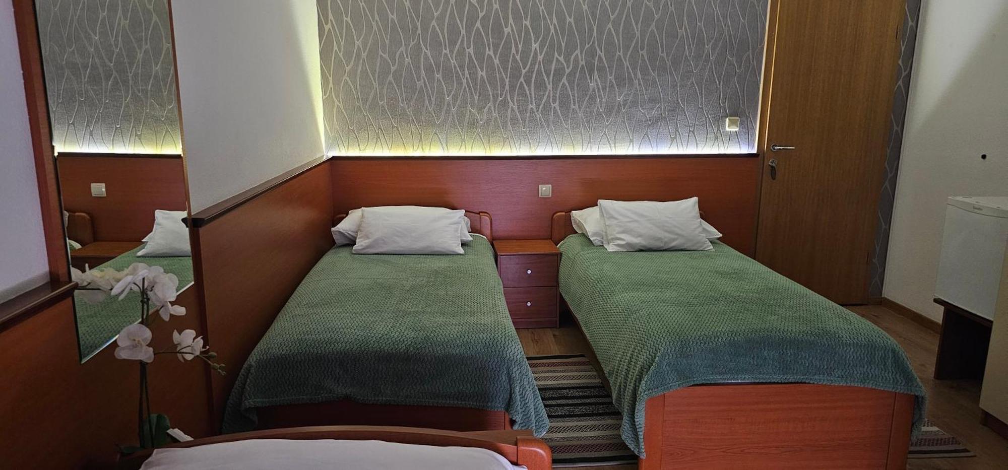 Sobe/Rooms Riva ซาดาร์ ภายนอก รูปภาพ