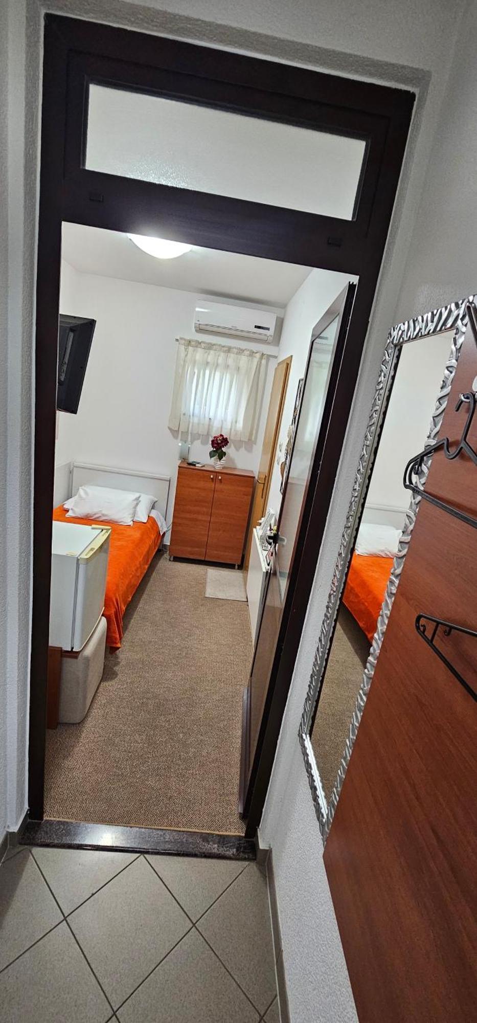 Sobe/Rooms Riva ซาดาร์ ภายนอก รูปภาพ